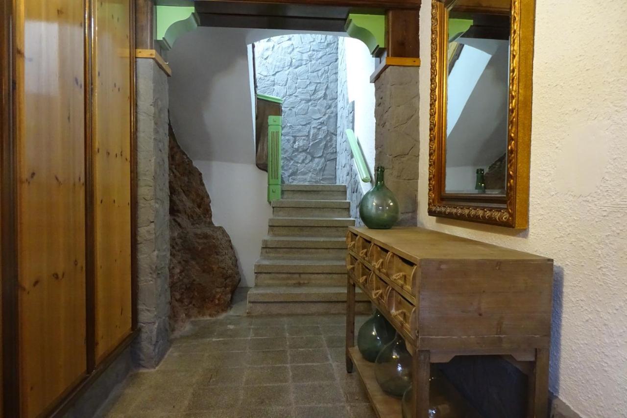 Apartamento A Los Pies Del Rio Ebro Miravet Luaran gambar